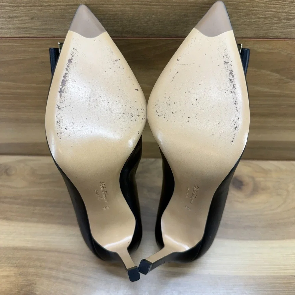 Salvatore Ferragamo Zeri Bow Double Pumps 9 B Black Leather Pointed Toe Formal